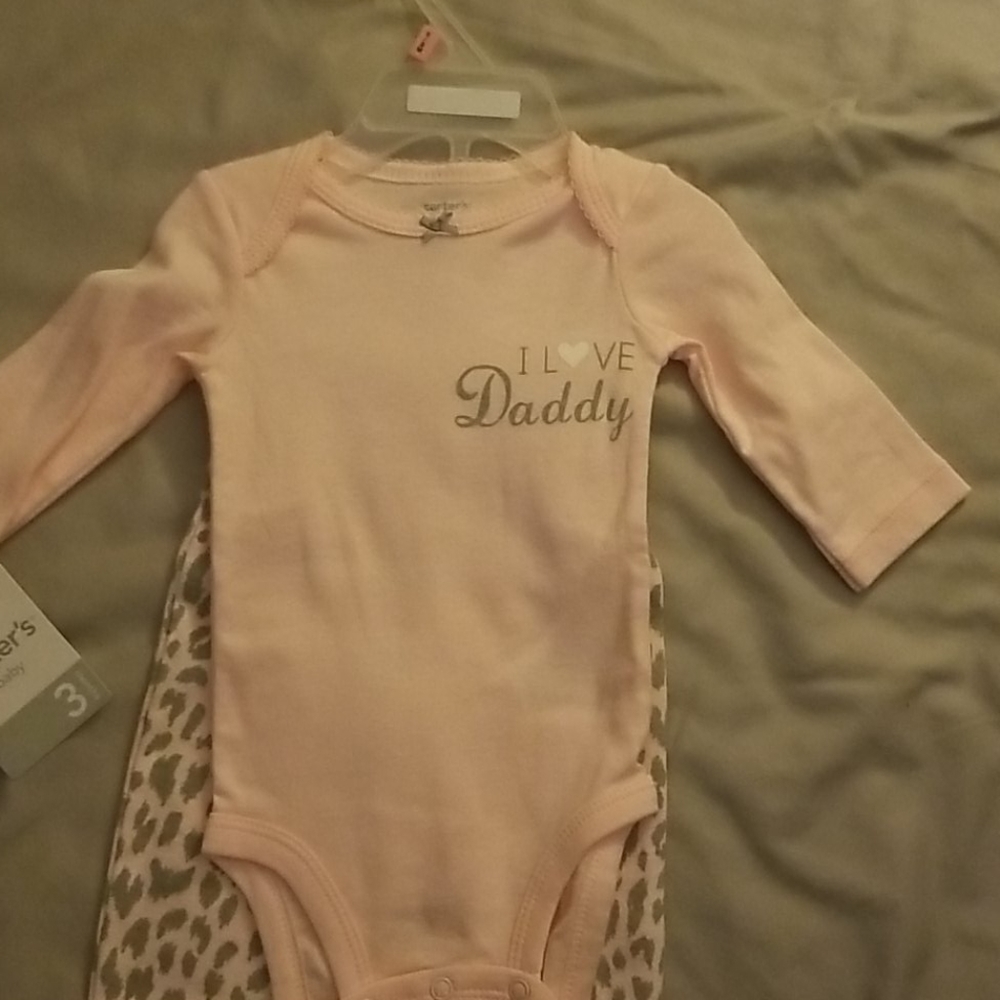 Carter's pale pink 2 piece  outfit.  Size 3 months